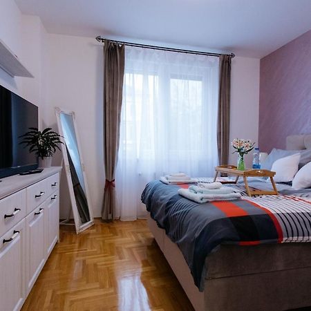 Apartman Kristina 4* Subotica Exterior foto