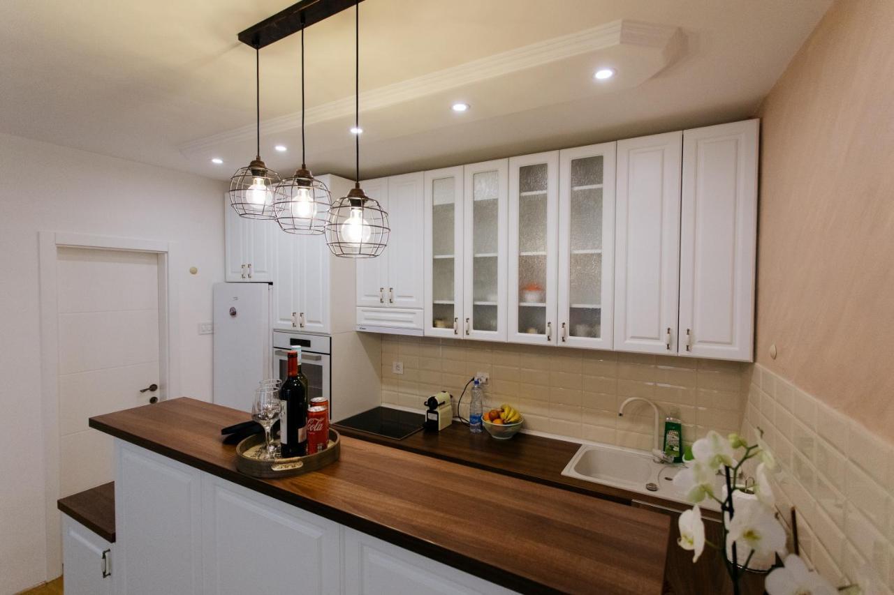 Apartman Kristina 4* Subotica Exterior foto