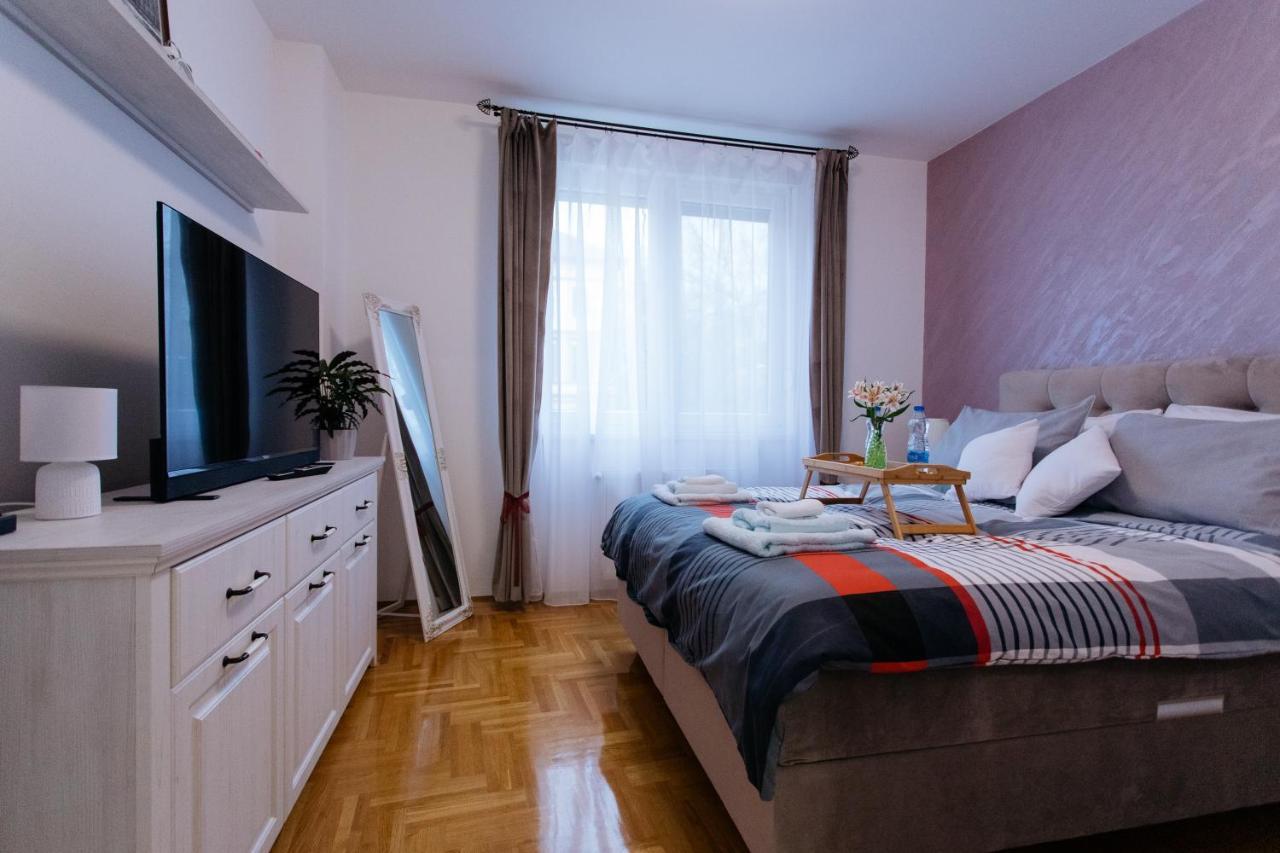 Apartman Kristina 4* Subotica Exterior foto